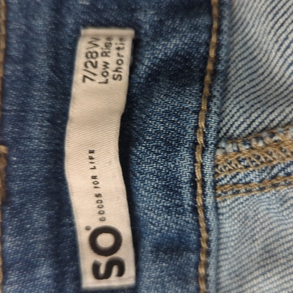 So Low-Rise Shortie Distressed Denim Blue Jean Shorts Junior Women's Size 7 / 28 - Picture 3 of 4